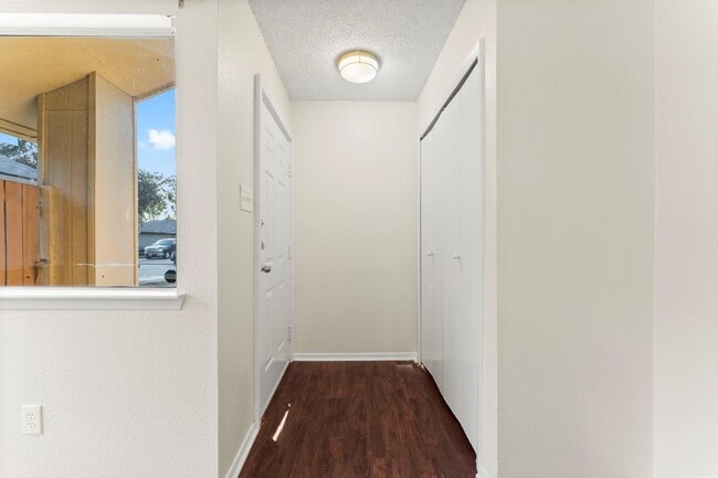 Photo - 6334 Porterway Dr