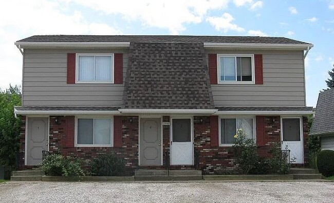 Building Photo - 2525 Hope Dr