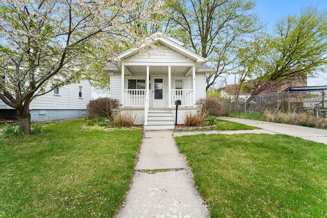 Building Photo - 55 Sonoma Ave Rental