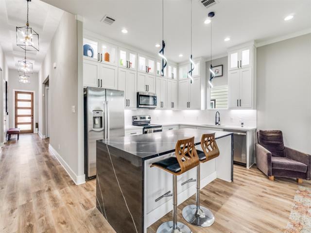 Photo - 1322 Strickland St