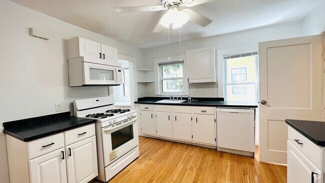 Building Photo - 5-7 Hawthorne Park Unit 1 Rental