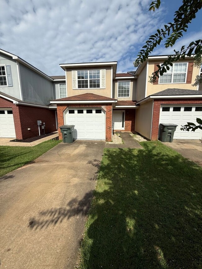 Building Photo - Dunwoody Subdivision