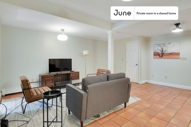 Photo - Room in Shared 5 bed/3 bath home Unit D