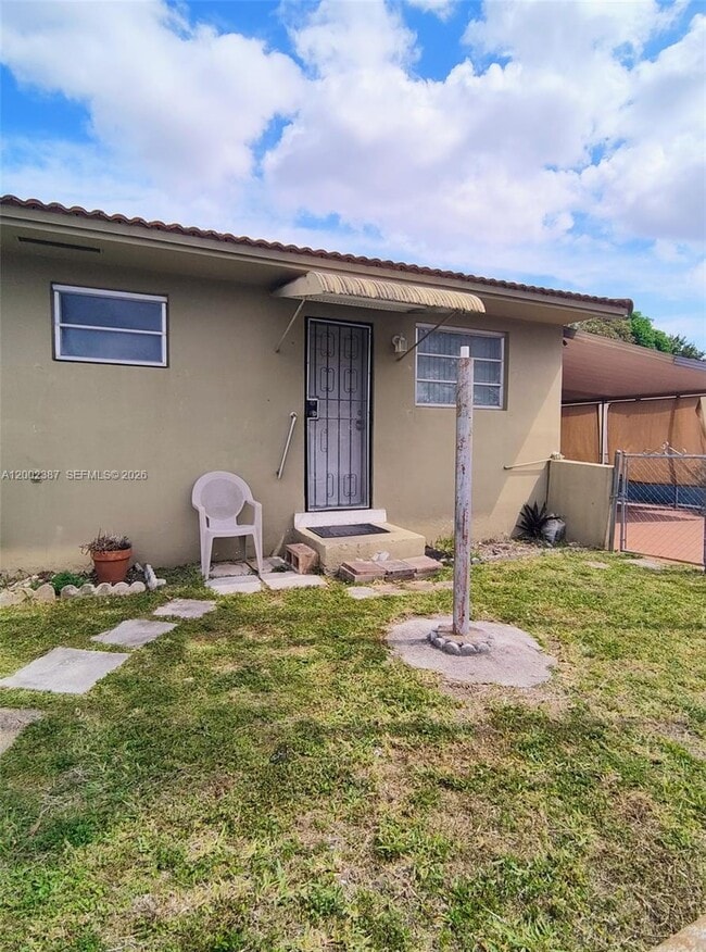 Building Photo - 525 SW 56th Ave Unit 525