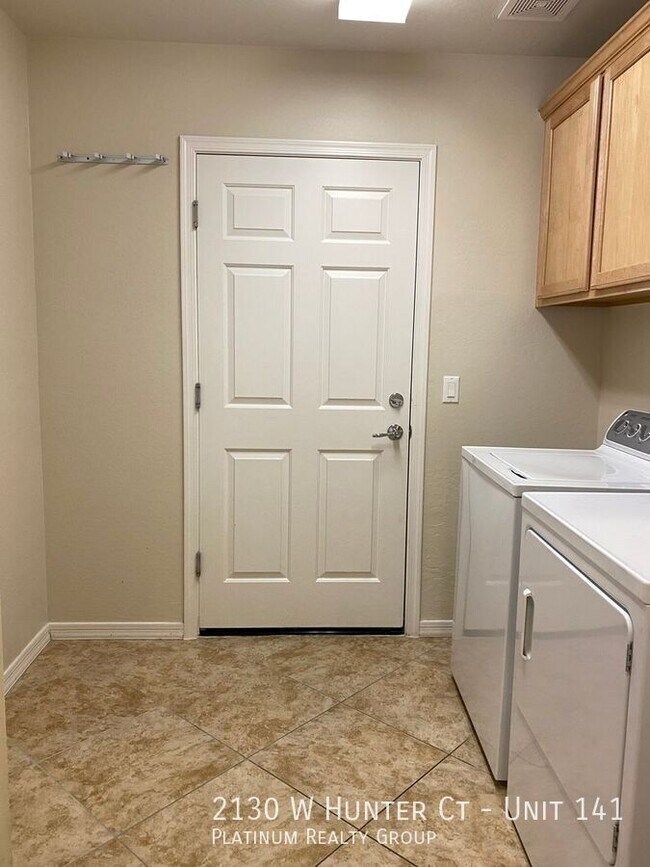 Photo - 2130 W Hunter Ct Unit 141