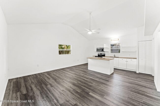 Photo - 1625 Hortana Dr