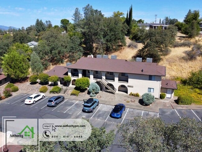 Photo - 300 Boulder Creek Dr, Redding, CA 96003