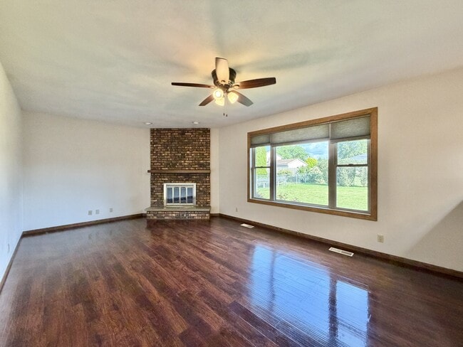 Photo - 4012 Oldwyck Dr