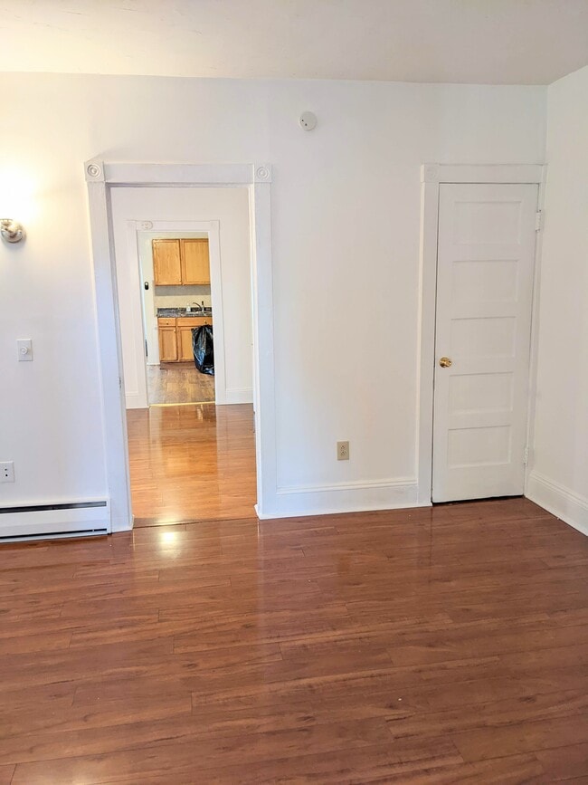 Photo - 612 E Morton St Unit #1