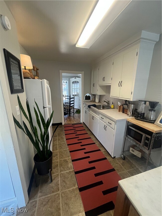 Photo - 15220 Rosemary Ave