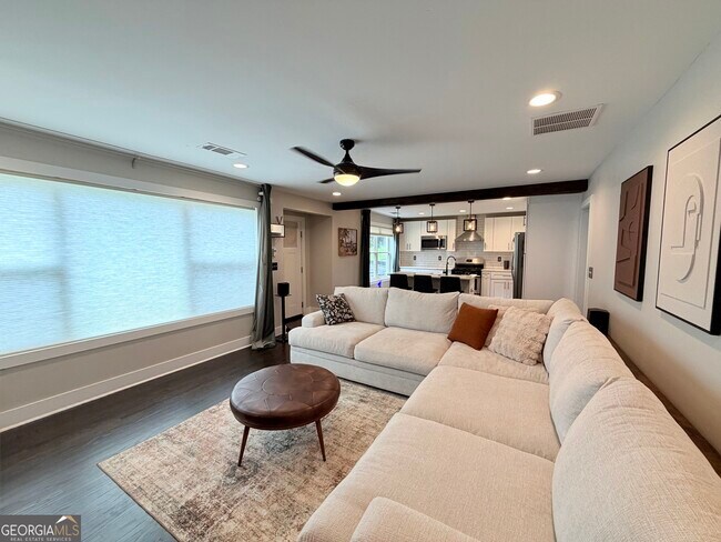 Photo - 1311 Douglas St SW
