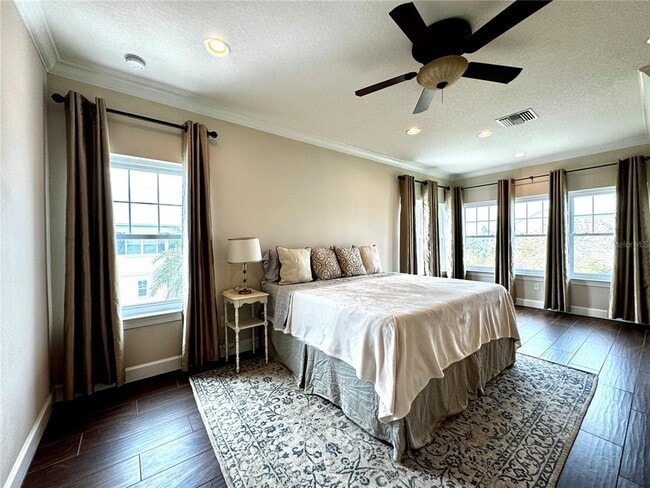 Photo - 3231 Nautical Pl S