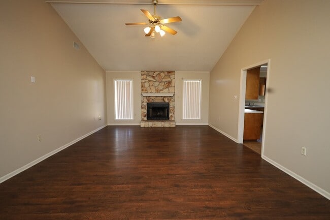 Photo - 5067 Pearl Davis Rd