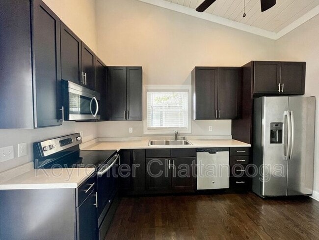 Photo - 407 Spears Ave