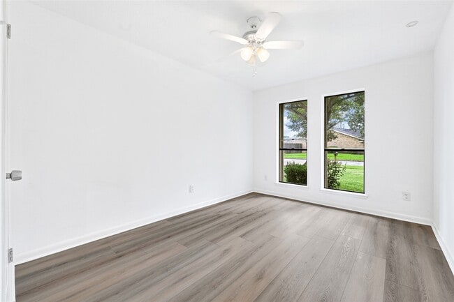 Photo - 2730 Mesquite Dr
