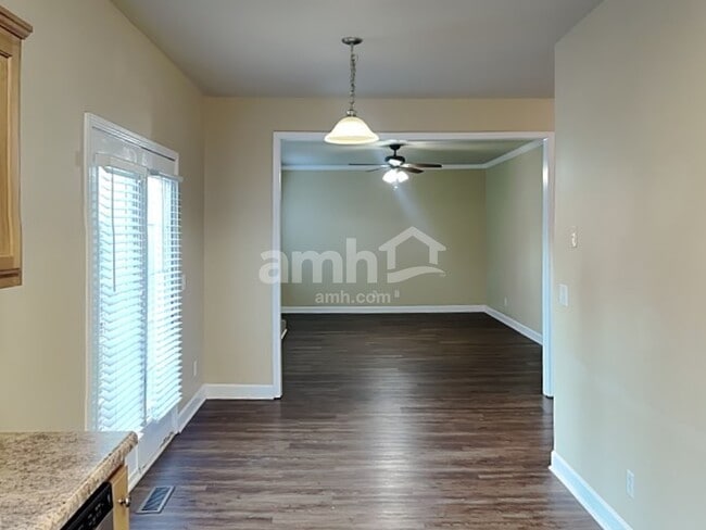 Photo - 3030 Romain Trl