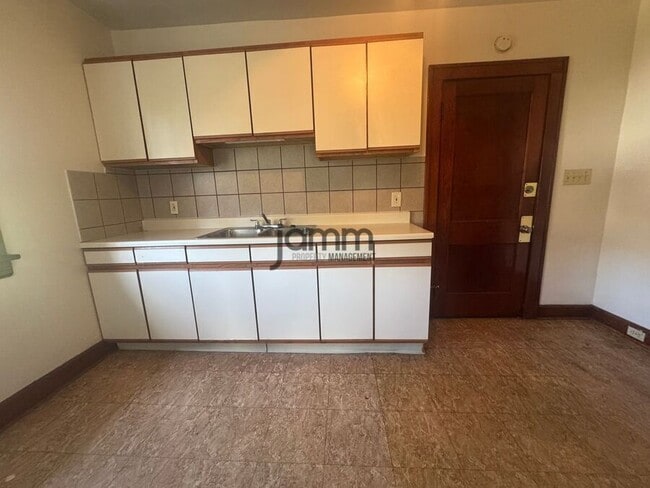 Photo - 4347 W 49th St Unit Upper