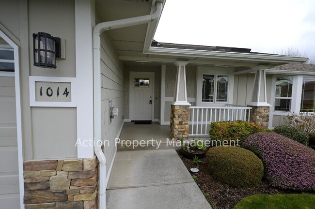 Photo - 2+ bed, 2 bath, 3 car garage in Sherwood Village, Sequim