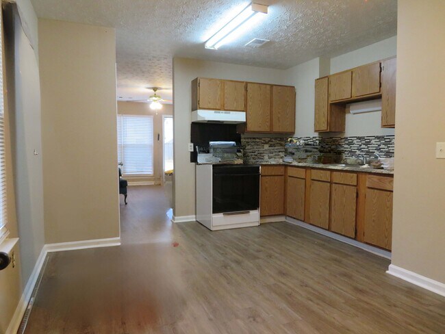 1408 23rd Ave N Unidad Urban Living