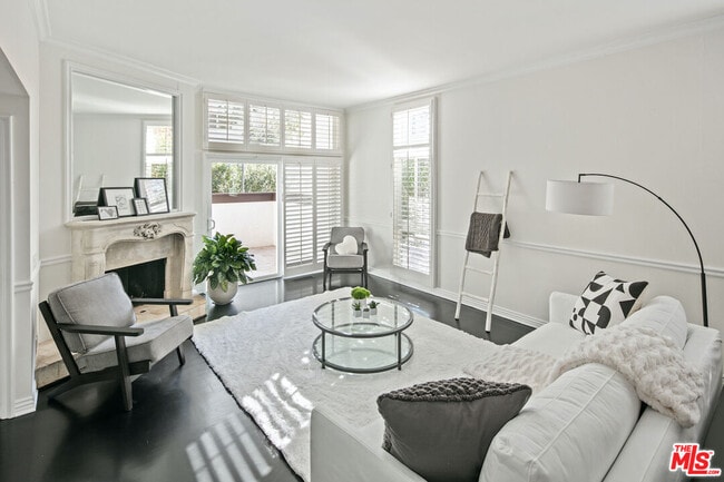 Building Photo - 1578 Palisades Dr Rental