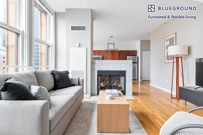 Building Photo - 343 S Dearborn St Rental