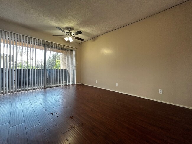 Photo - 882 N Los Robles Ave Unit 5