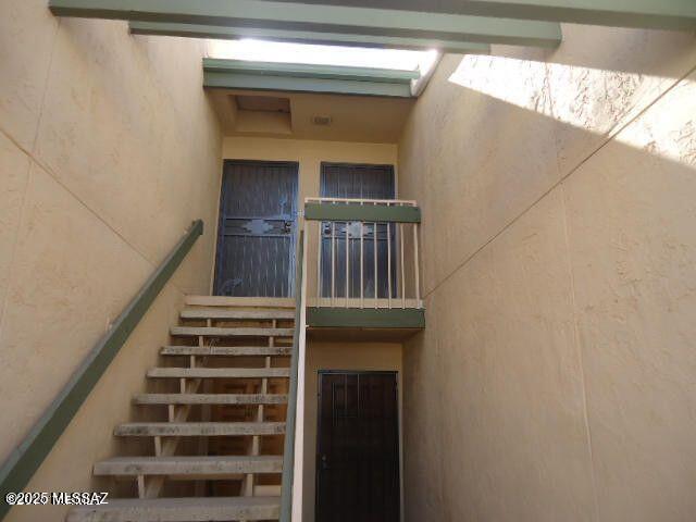Photo - 820 S Langley Ave Unit # 204