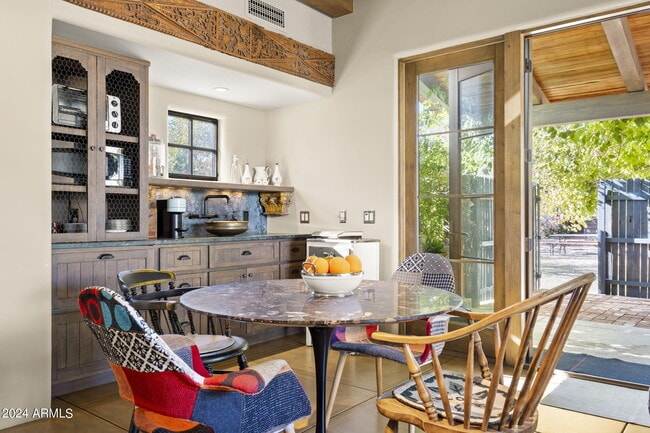 Photo - 7005 E Jackrabbit Rd