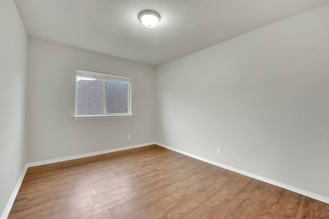 Photo - 1549 Sonnet Dr