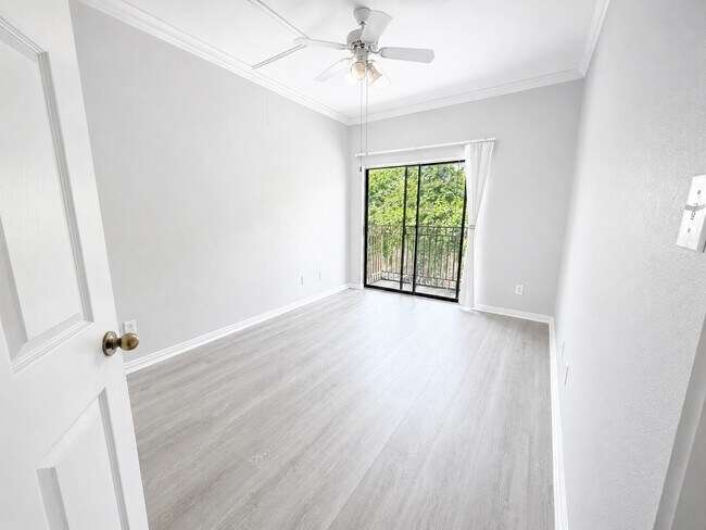 Photo - 9400 Bellaire Blvd Unit 205