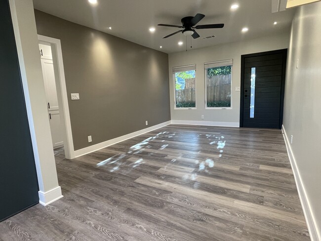 Living Room (dual pane windows, lots of natural light, recessed dimmable lighting) - 3211 W Alameda Ave Apartments Unit B