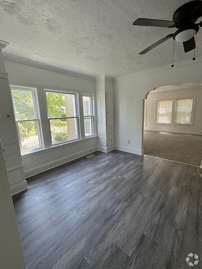 Building Photo - 3327 Yorkshire Rd Unit UP Rental
