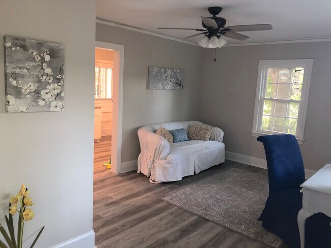 Photo - 2 Dempsey St