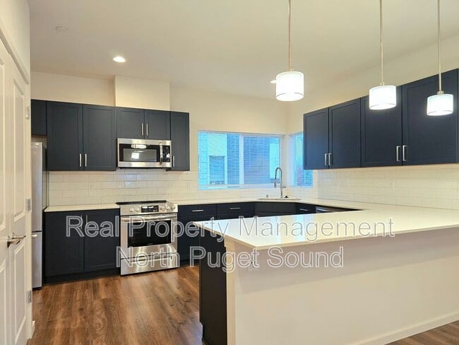 Building Photo - 17417 W Main St