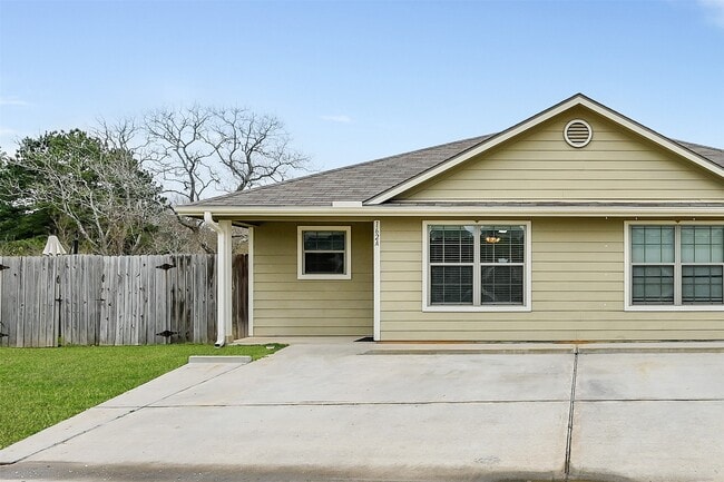 Building Photo - 170 S Bend Dr Rental