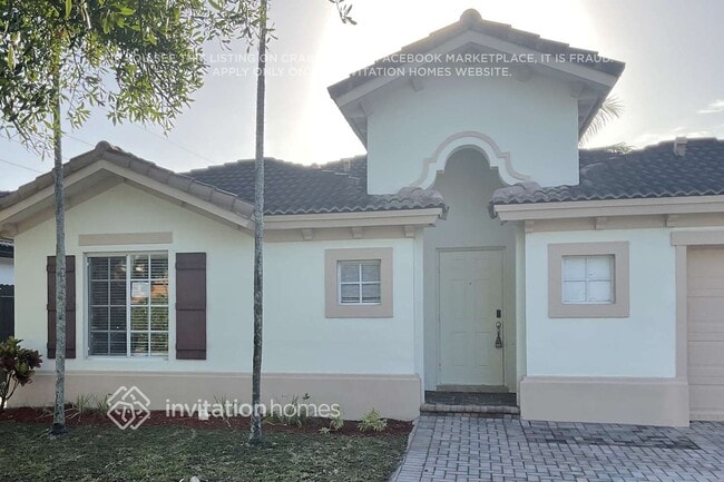 Building Photo - 859 SW 155th Ct