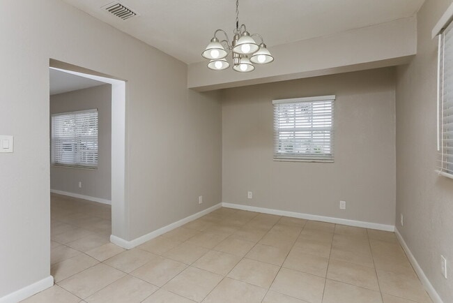 Photo - 6020 NE 3rd Terrace