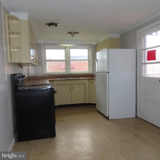 Photo - 11601 Buchanan Trail E Unit B