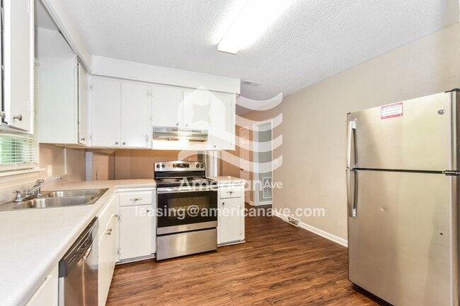 Photo - 14 Hillside Cir