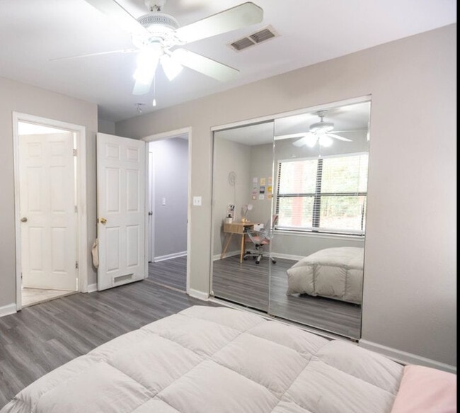 Photo - 741 White Dr