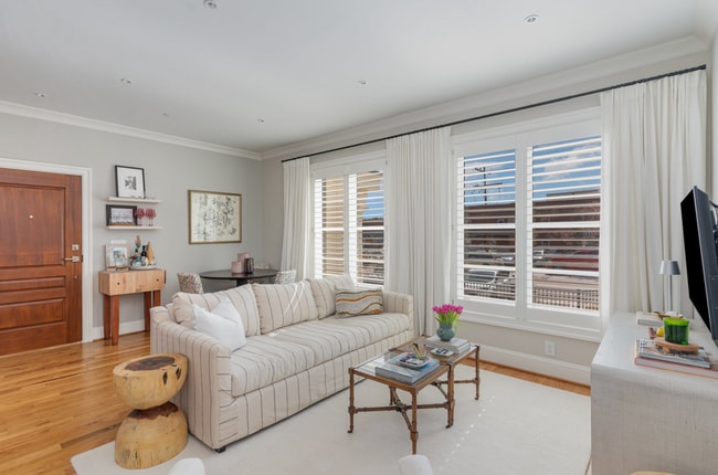 Photo - Luxury Condo in the Village District of Downtown Raleigh - Walking Distance to Shopping + Dining