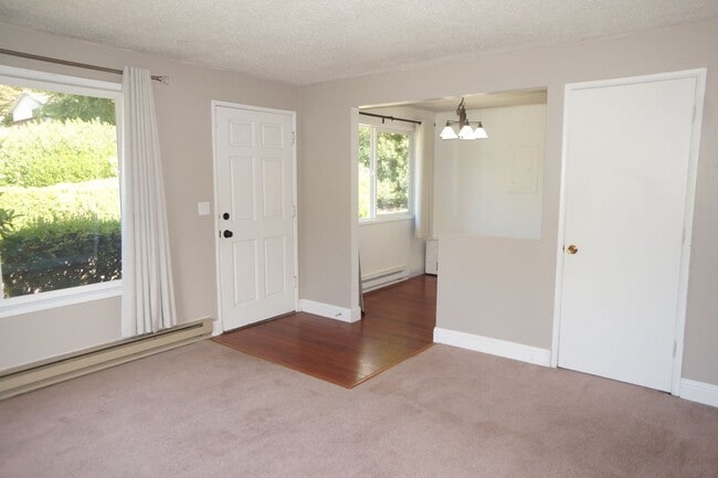 Photo - SW Portland 3 bedroom 2 bathroom Ranch