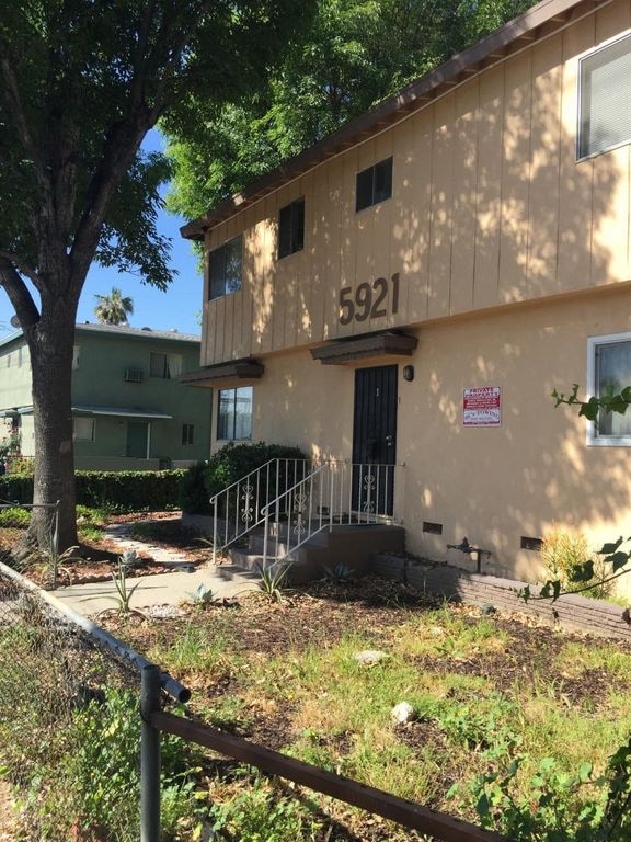 Photo - 5921 Cahuenga Blvd Unit 1