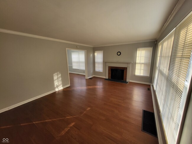 Photo - 6191 Crittenden Ave