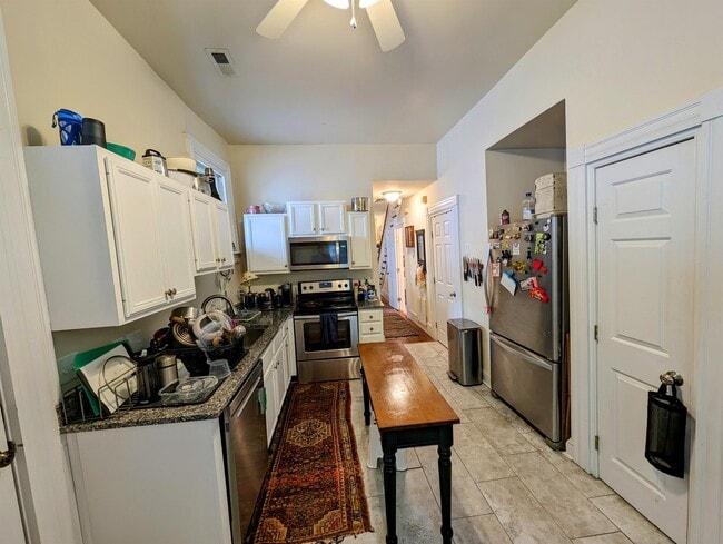 Photo - 2115 E Marshall St