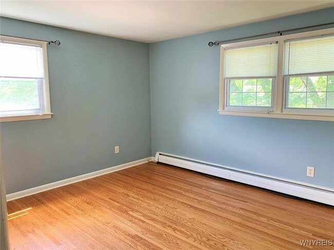 Building Photo - 123 Ava Ln