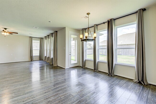 Photo - 15623 Hanover Breeze Ln