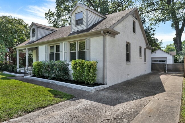 Photo - 3651 Galloway Ave