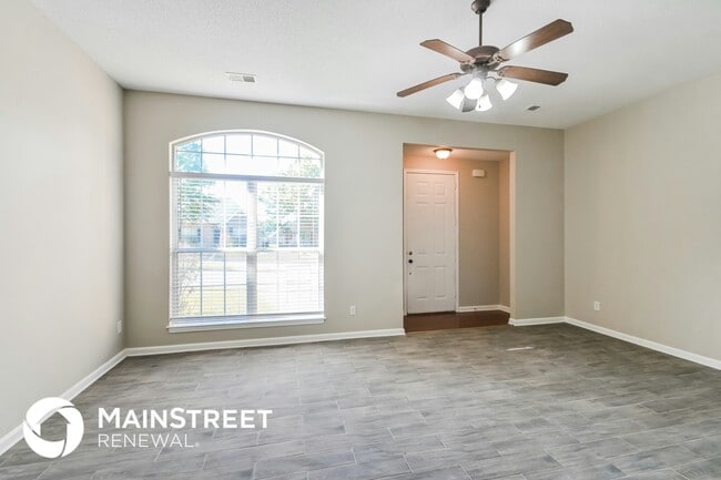 Photo - 10092 Mill Hill Ave