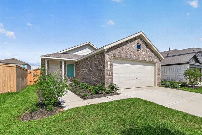 Building Photo - 16846 Spotted Oak Dr